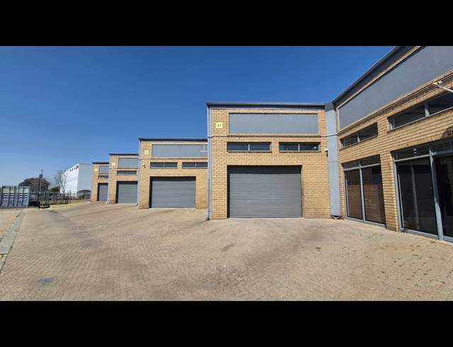 174M² WAREHOUSE TO LET IN BARTLETT